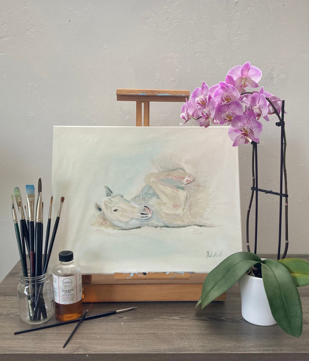 Showing Off | White Horse in White on White Oil